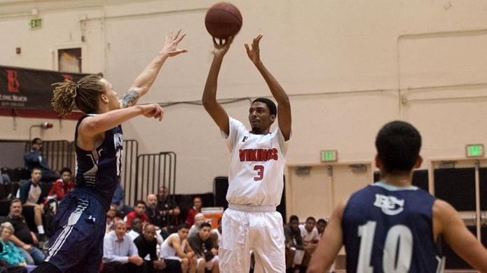 Sophomore Elijah Gaines scored 16 points and had five steals in LBCC's win over El Camino (Photo by John Fajardo)