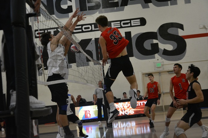 Sophomore Miller Davis had 10 kills, eight digs and two blocks against the Raiders.