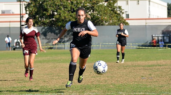 Sophomore Yasmyn Andrade scored twice and was one of six Vikings to score in the 7-0 win over Compton (Photo by Chris Ruiz)