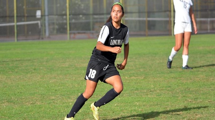 Erica Rojas had a career day by notching a hat trick and dishing out one assist to equal seven points in a 6-0 win over L.A. Harbor on Friday afternoon. (Photo by Nicho DellaValle)